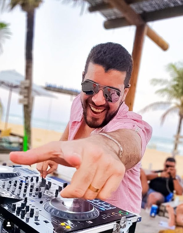 Leto Sunset estreia neste sábado com gastronomia, música e pôr do sol na Bahia Marina