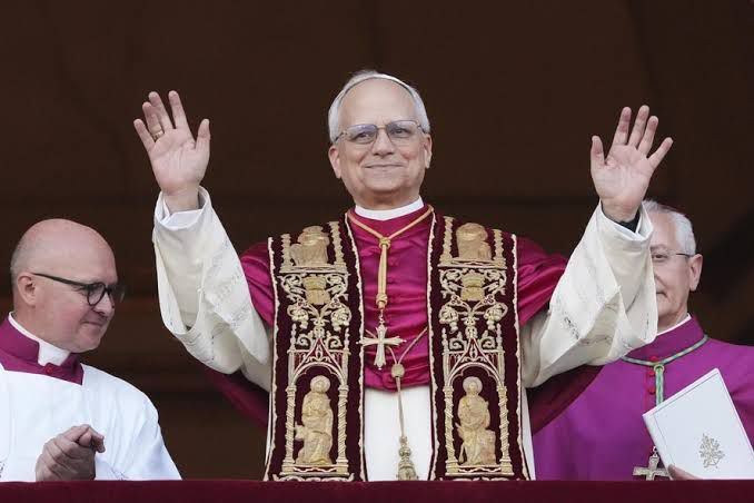 O começo de outro papado: a primeira benção de Leão XIV
