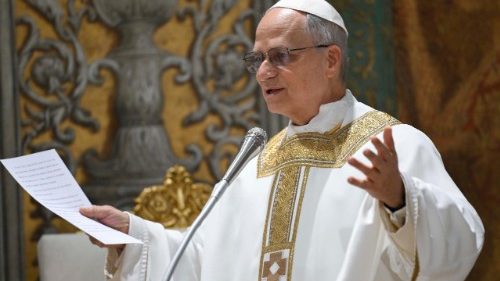 Leão XIV celebra primeira missa como Papa e afirma: “O Senhor me chamou para carregar uma cruz e realizar uma missão”