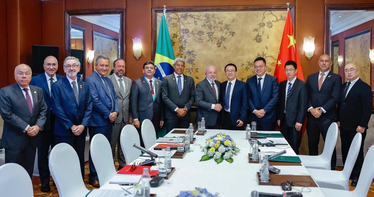 Brasil e China firmam parceria histórica para impulsionar energias renováveis com centro de inovação na Bahia