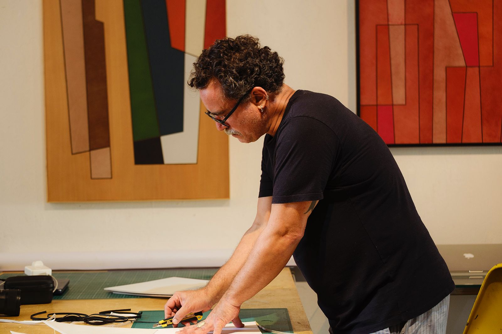 Acervo Galeria de Arte apresenta “Trânsito”, nova exposição de Dedé Lins com curadoria de Daniel Rangel