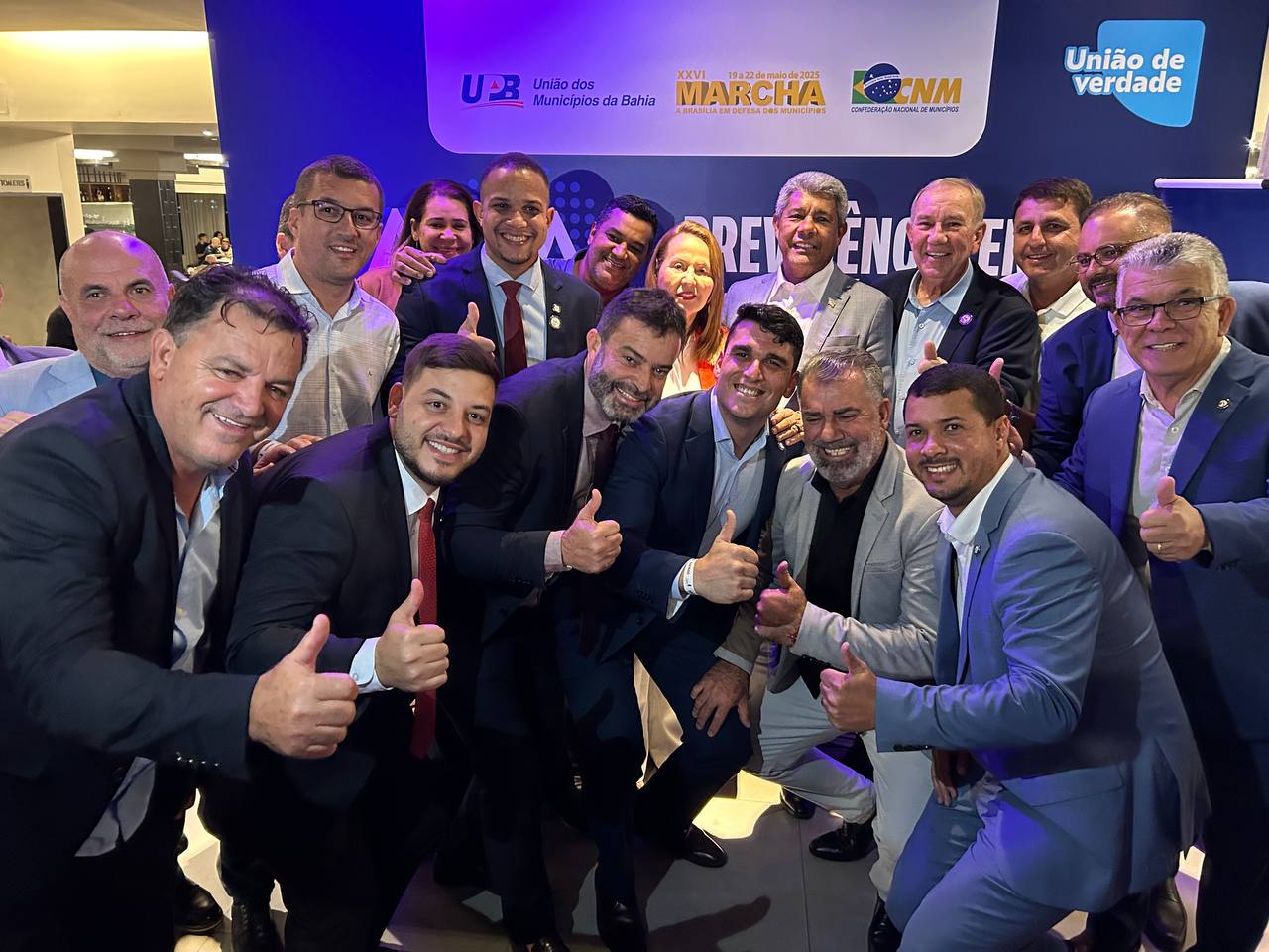 Jerônimo Rodrigues reforça apoio ao municipalismo em encontro com UPB e bancada baiana durante Marcha dos Prefeitos