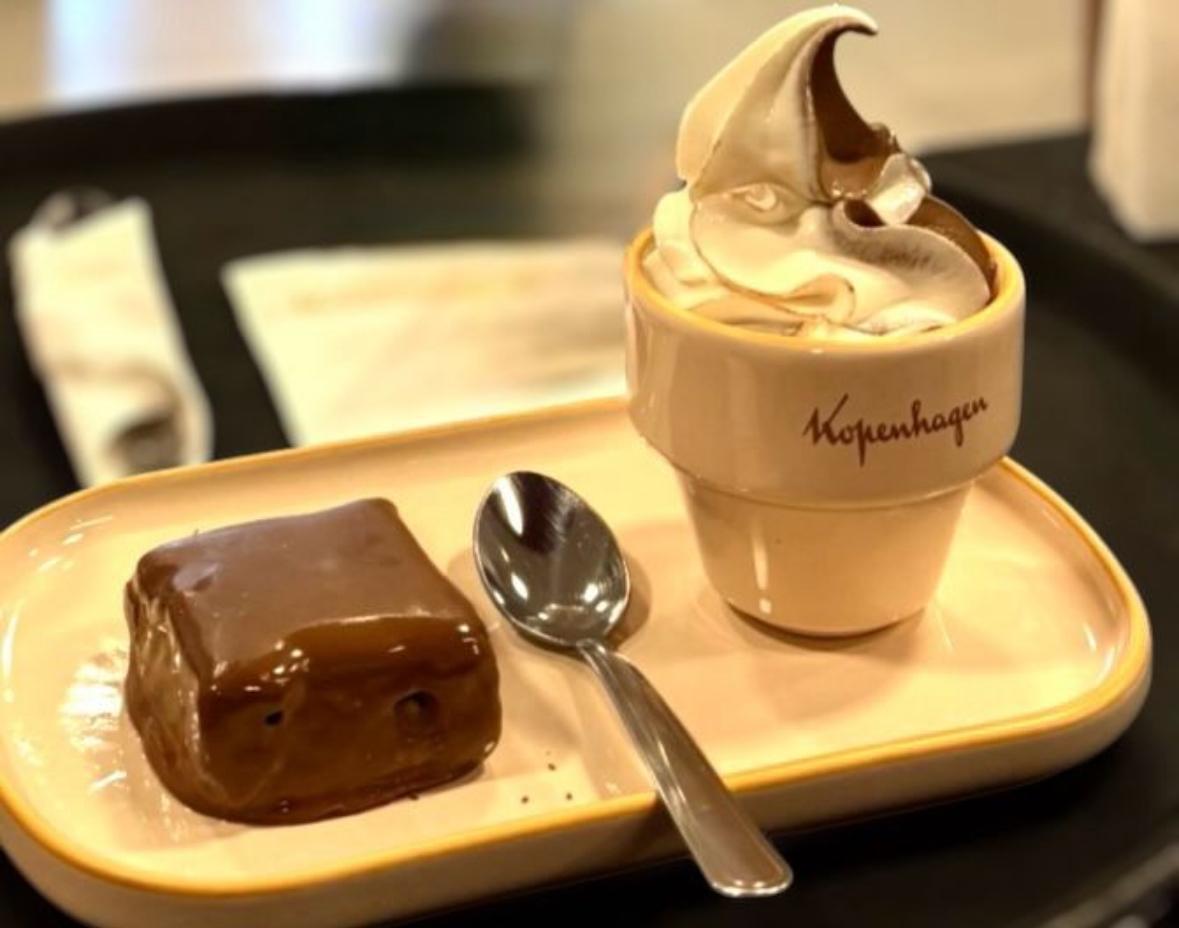 Kopenhagen inaugura unidade no Shopping Cidade com clima de cafeteria internacional e novidades no cardápio