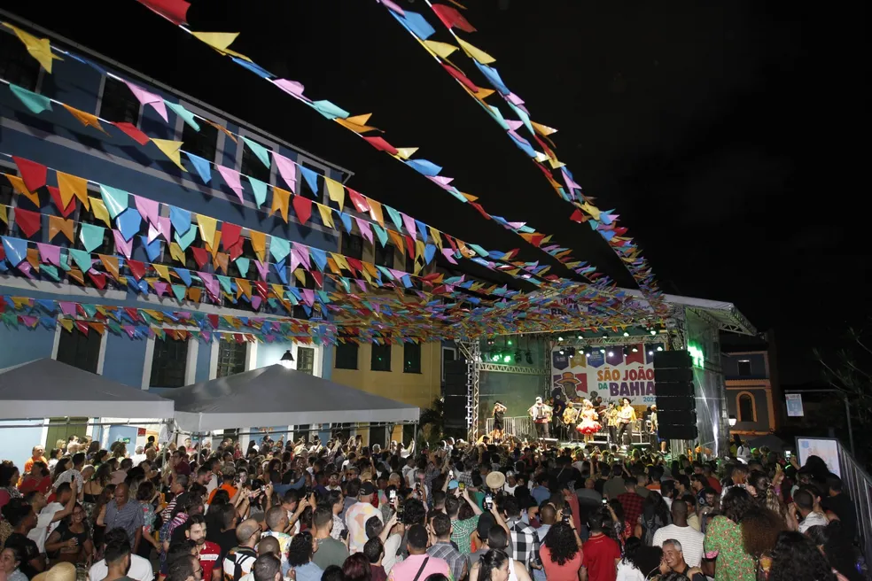 Governo da Bahia abre credenciamento para artistas se apresentarem no São João 2025
