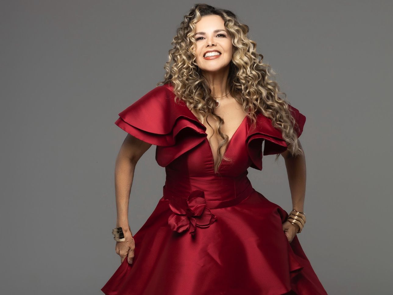Márcia Freire faz show em Festival Literário de São Felipe, interior da Bahia