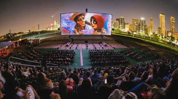 Salvador recebe a maior tela de cinema a céu aberto do mundo a partir de setembro