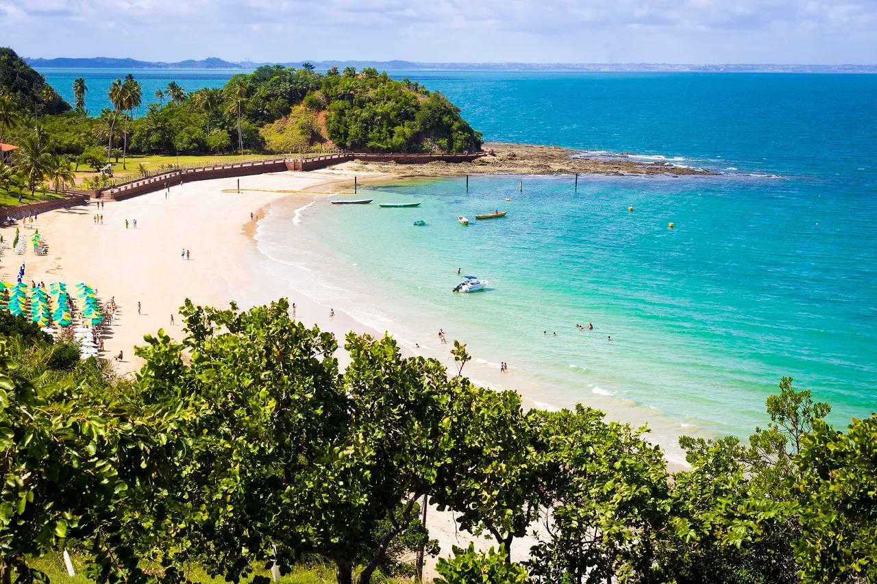 Praia de Guadalupe, na Bahia, é eleita melhor enclave litorâneo do mundo em 2025
