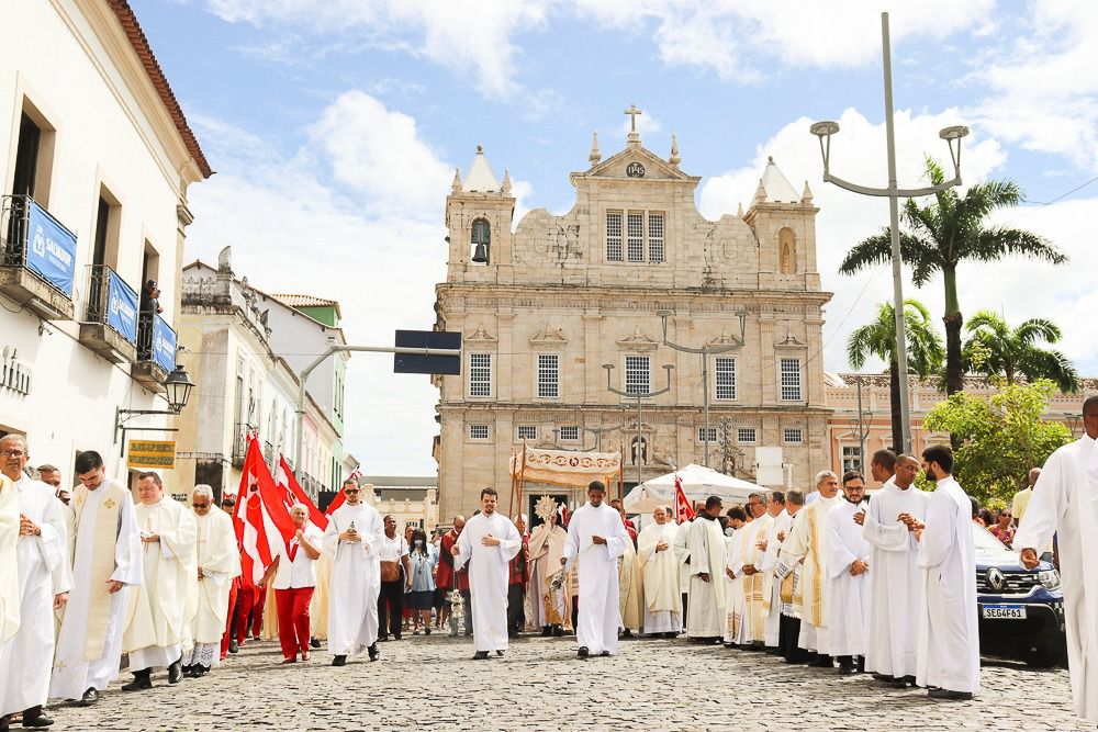 Solenidade de Corpus Christi reúne milhares de fiéis em Salvador e Região Metropolitana