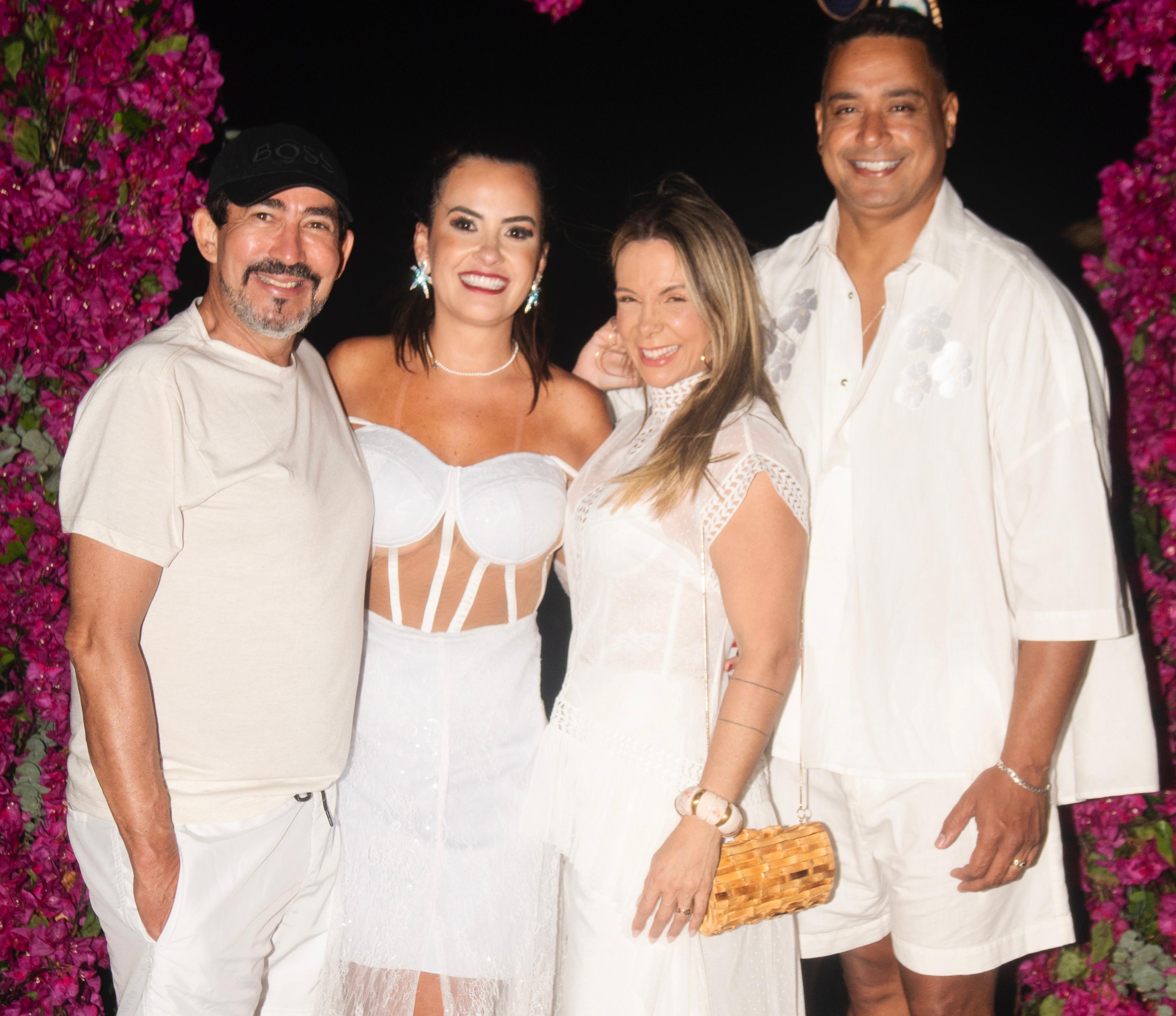 Gabriela Pimenta celebra aniversário com duas festas intimistas em sua casa na Praia do Forte
