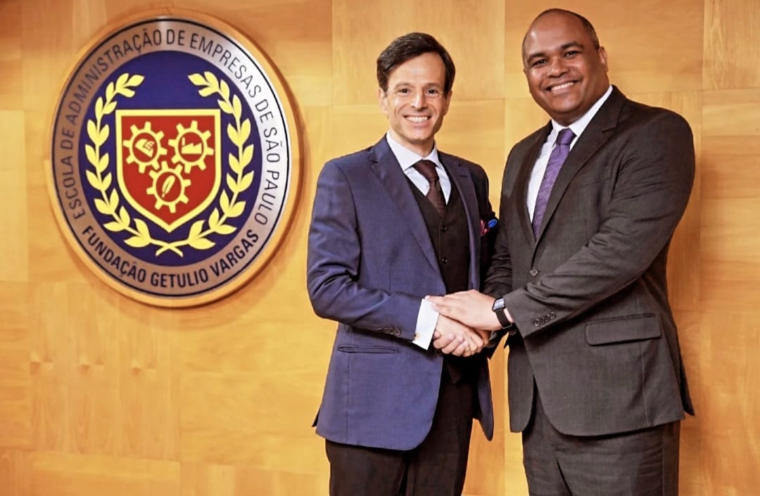 Jornalista João Costa participa de masterclass ministrada pelo Dr. Victor Lugli na Fundação Getúlio Vargas, em São Paulo