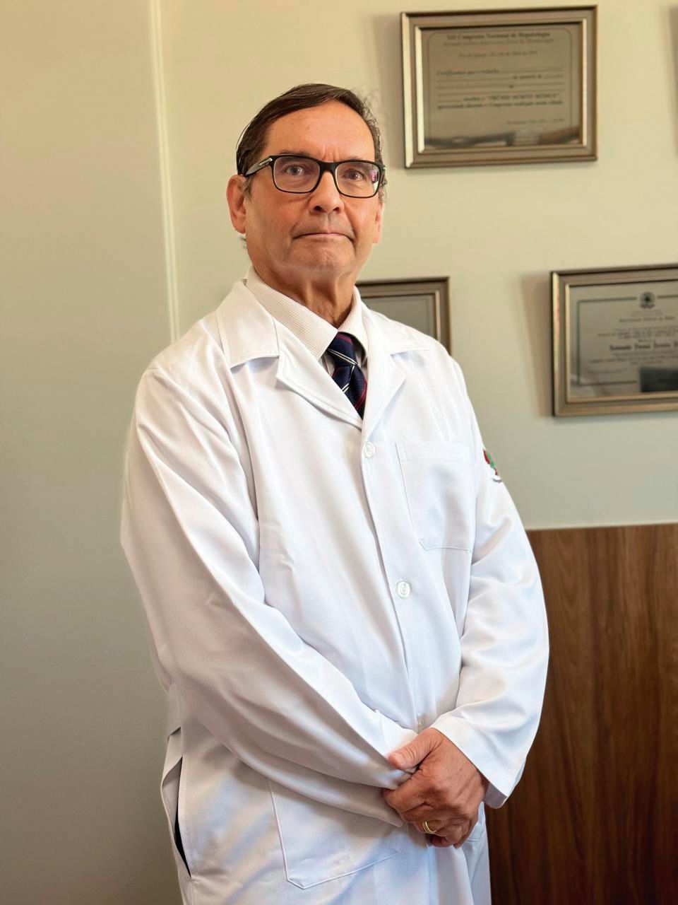 Dr. Raymundo Paraná é destaque da Sessão Aspas na edição 68 da Let’s Go Bahia