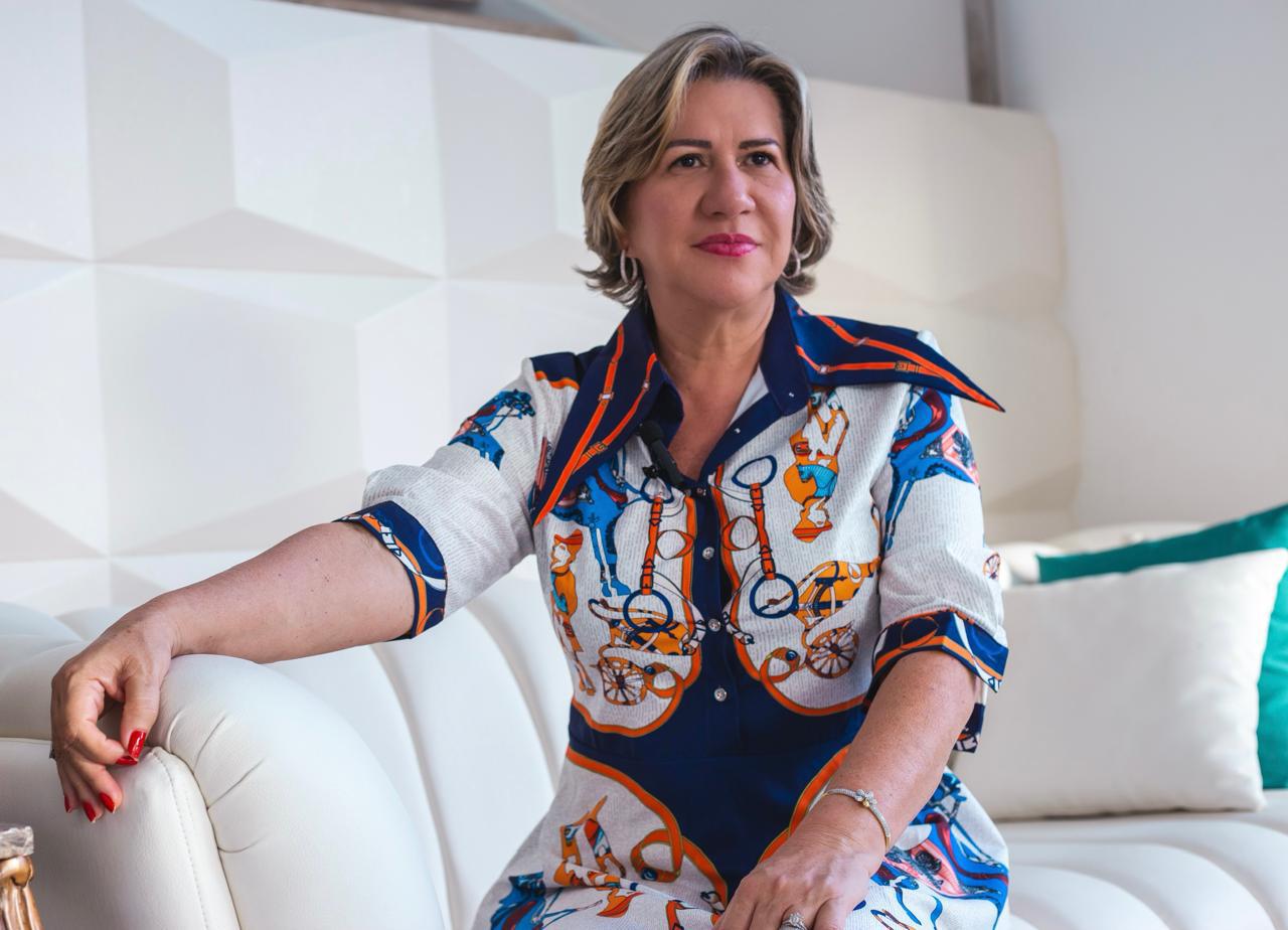​Conheça Sandra Mary: cerimonialista com 20 anos de experiência assume chefia de eventos da Defensoria Pública