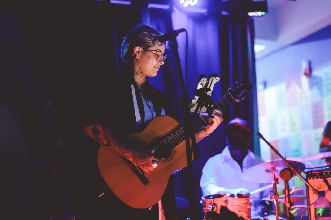 Ayrà Gastrôbar promove tributo a Caetano Veloso no Rio Vermelho