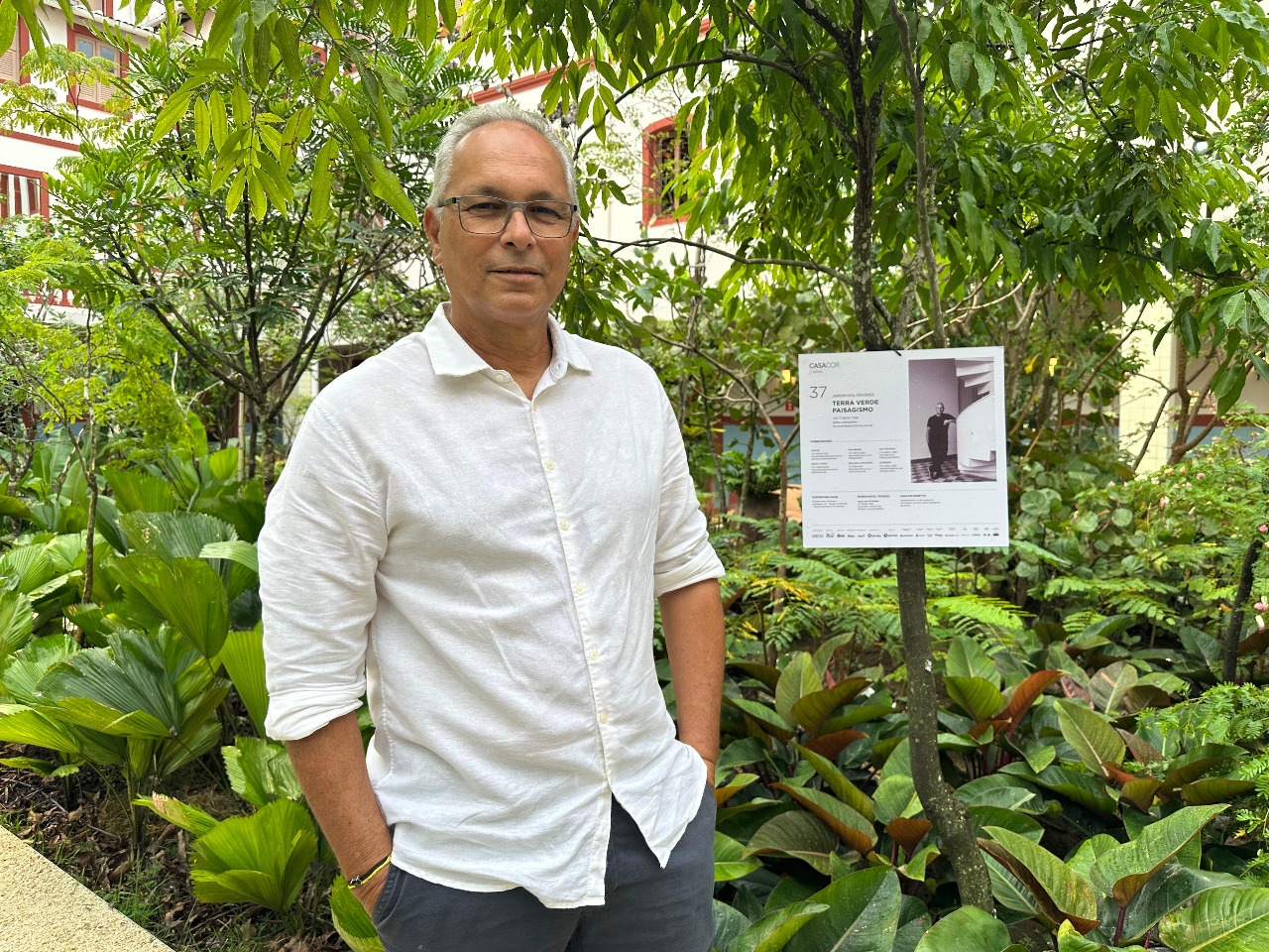 Alex Sá Gomes propõe cidade mais verde com ativismo ambiental criativo