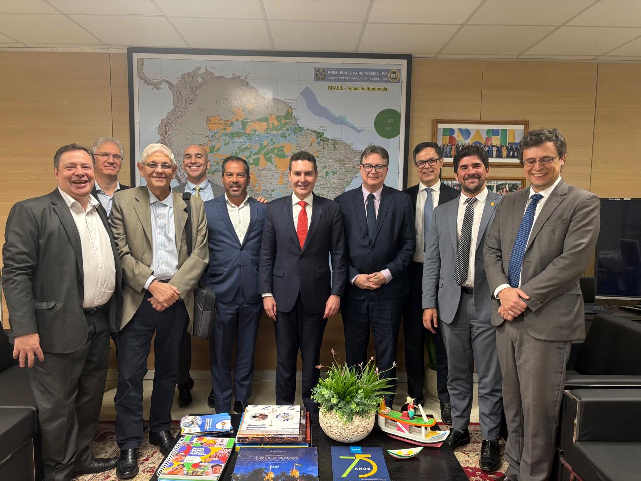 CBIC, Sinduscon-BA e SENAI Cimatec articulam avanços em inovação, industrialização e crédito habitacional em agendas estratégicas em Brasília