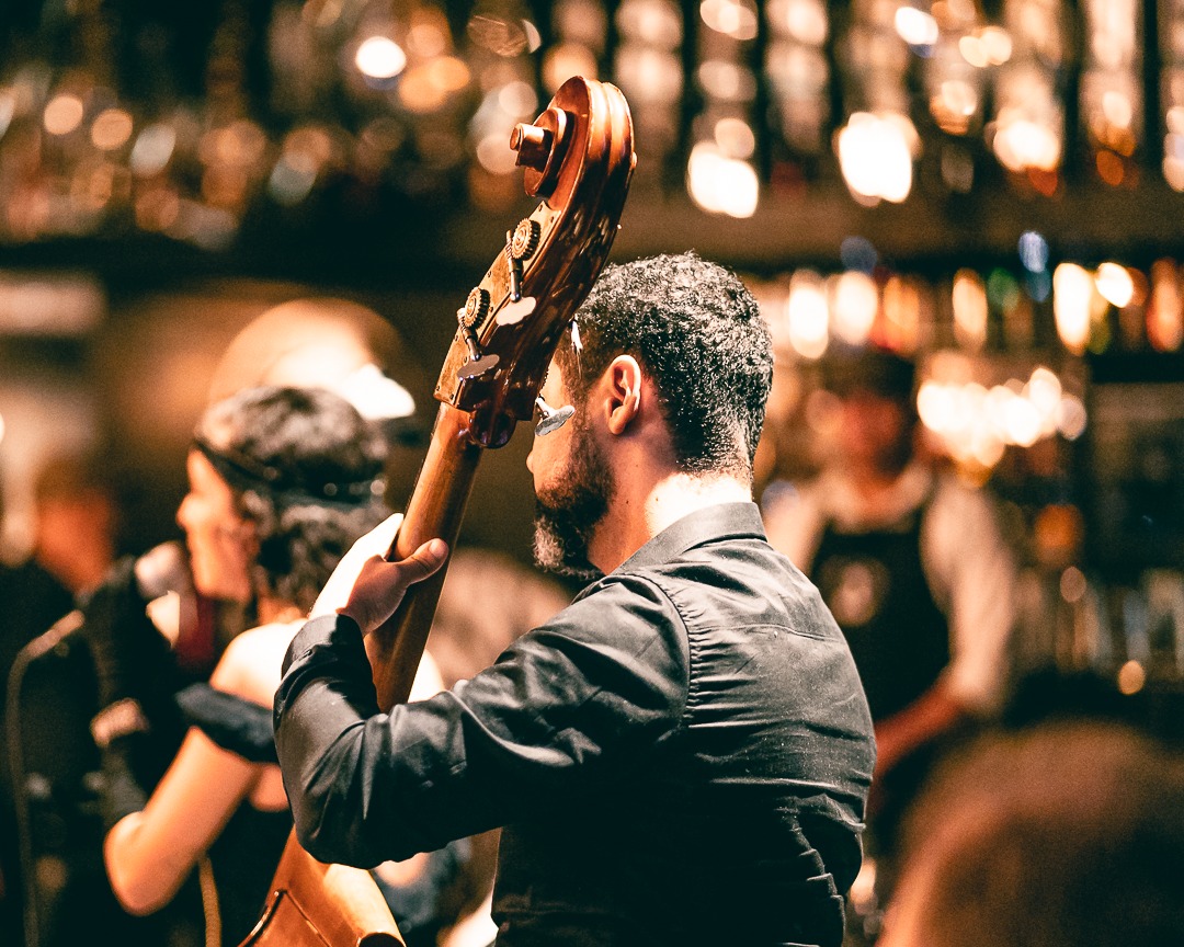 The Latvian consolida espaço para o jazz e o blues em Salvador com programação de agosto dedicada ao gênero