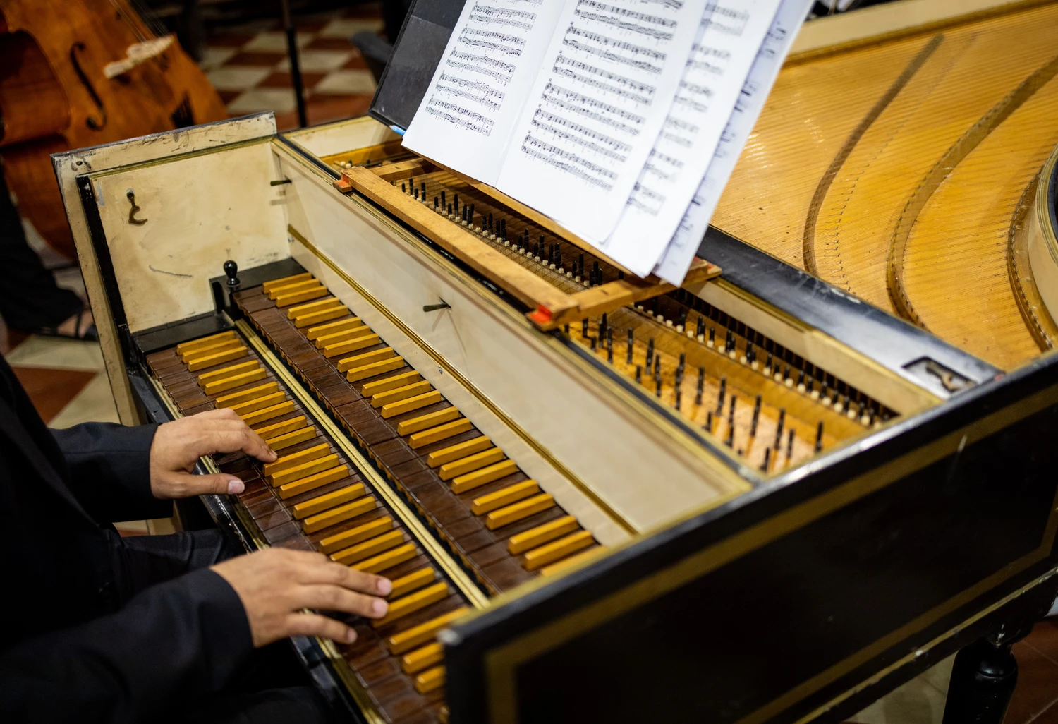 Concerto gratuito reúne OSBA e Escola de Música da UFBA com repertório barroco e armorial