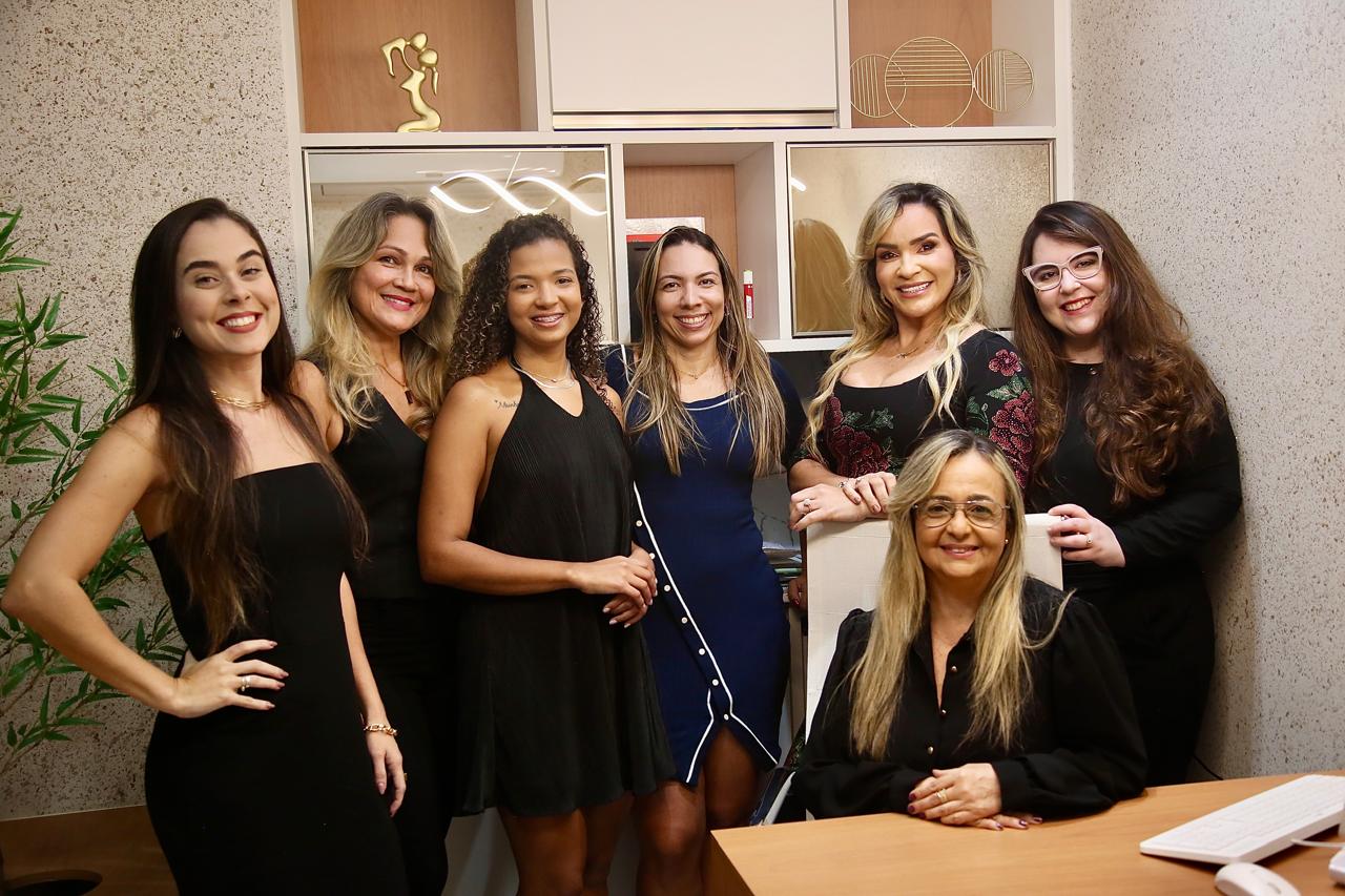 Clínica Álgos celebra nova conquista com coquetel especial
