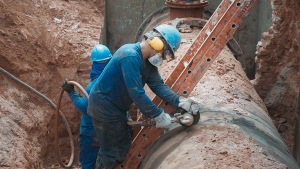 Embasa conclui manutenção e inicia retomada gradativa do abastecimento de água em Salvador e 12 municípios
