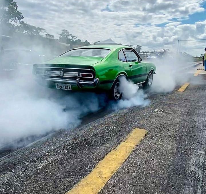 Orla de Pituaçu recebe exposição de carros tunados antes do Campeonato Baiano de Arrancada