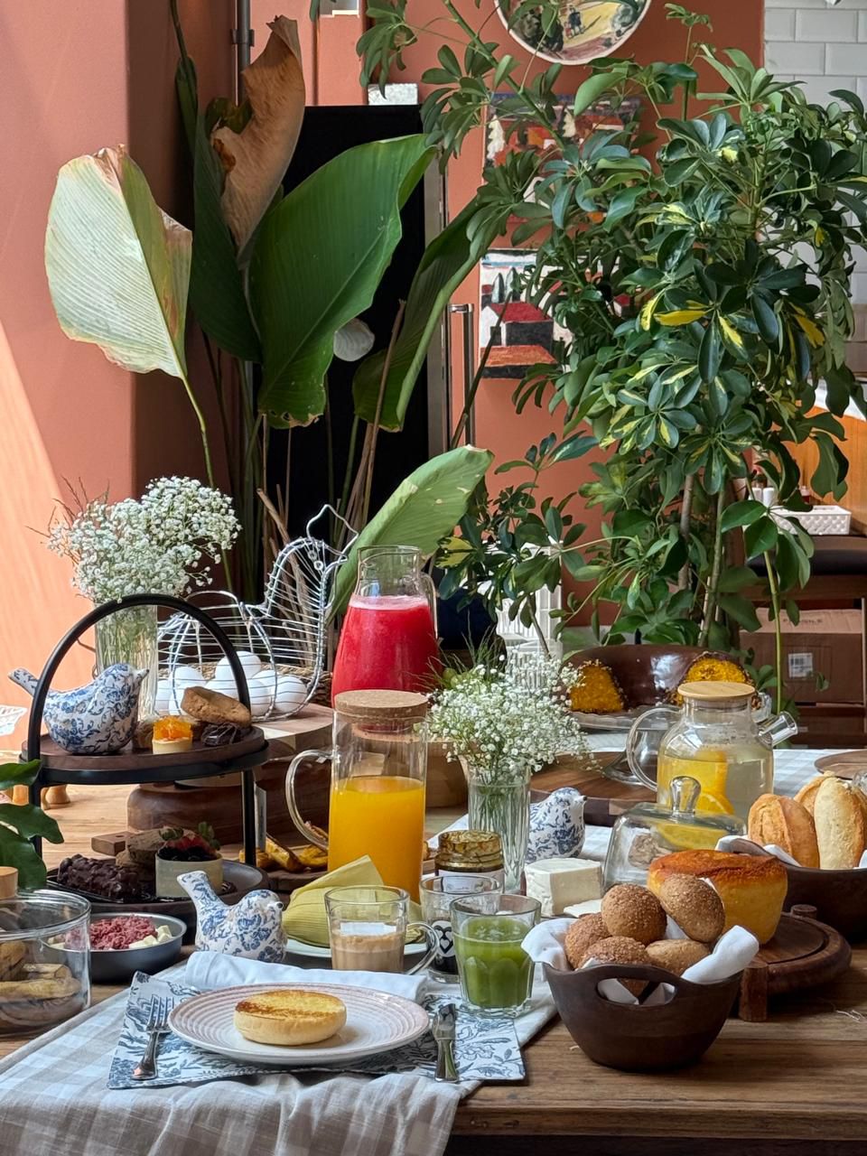 Casaria inicia serviço de café da manhã com menu da chef Preta neste fim de semana