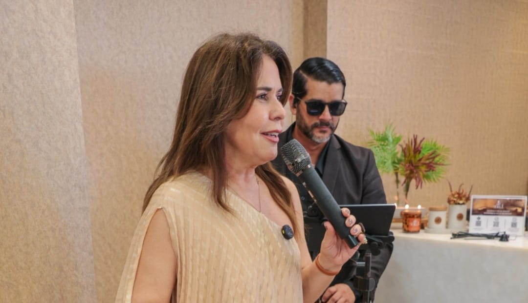Anna Libório discursou sobre tendências da moda  durante abertura da PeneLook