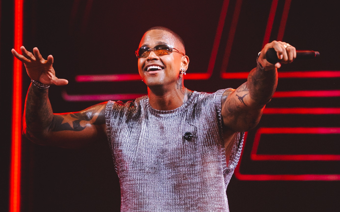 Camarote em Salvador confirma show de Leo Santana no Carnaval de 2026