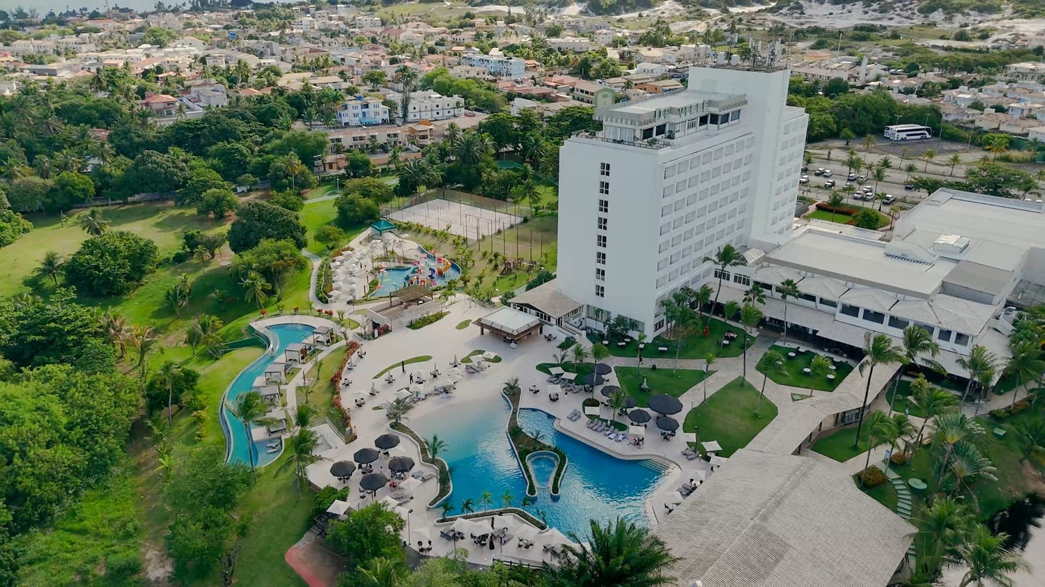 Hotel Deville Prime Salvador anuncia novos investimentos e detalhes do Réveillon 2026