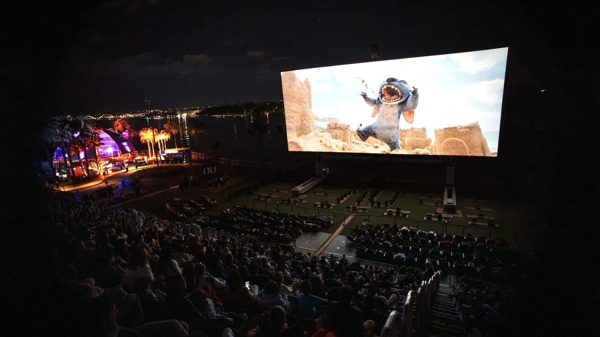 Open Air Brasil chega a Salvador com maior tela de cinema a céu aberto do mundo