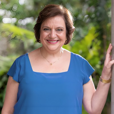Leny Kyrillos: A comunicação como ponte para transformar vidas e carreiras
