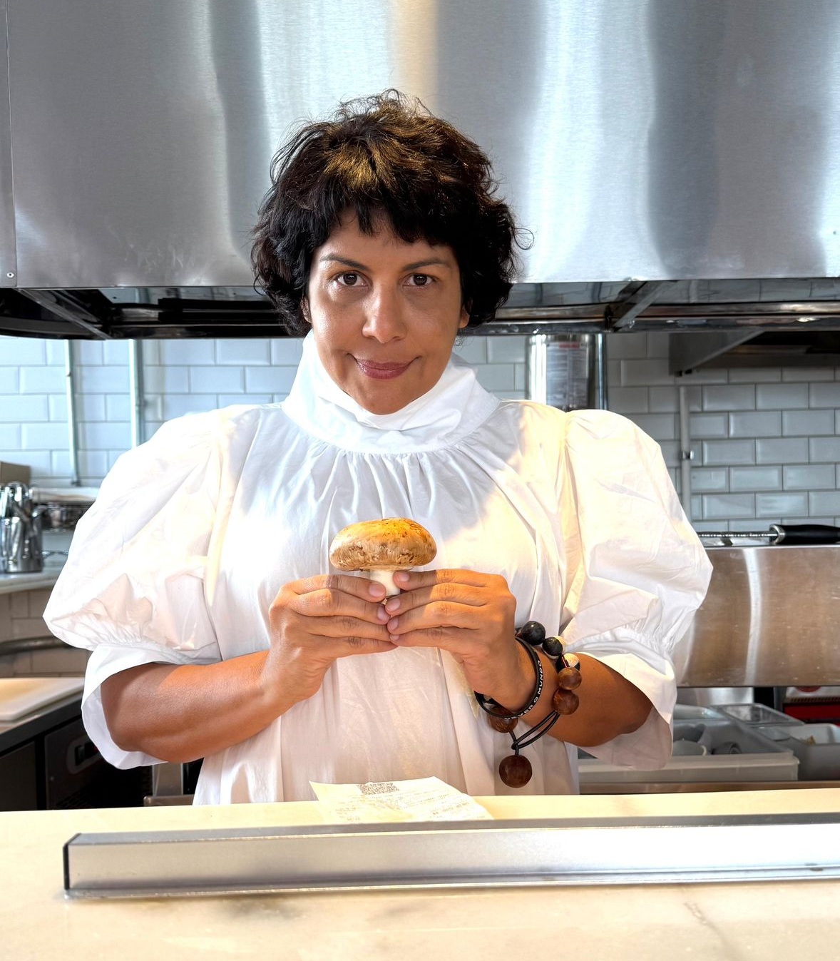 Chef Preta leva a gastronomia baiana à França em projeto transatlântico