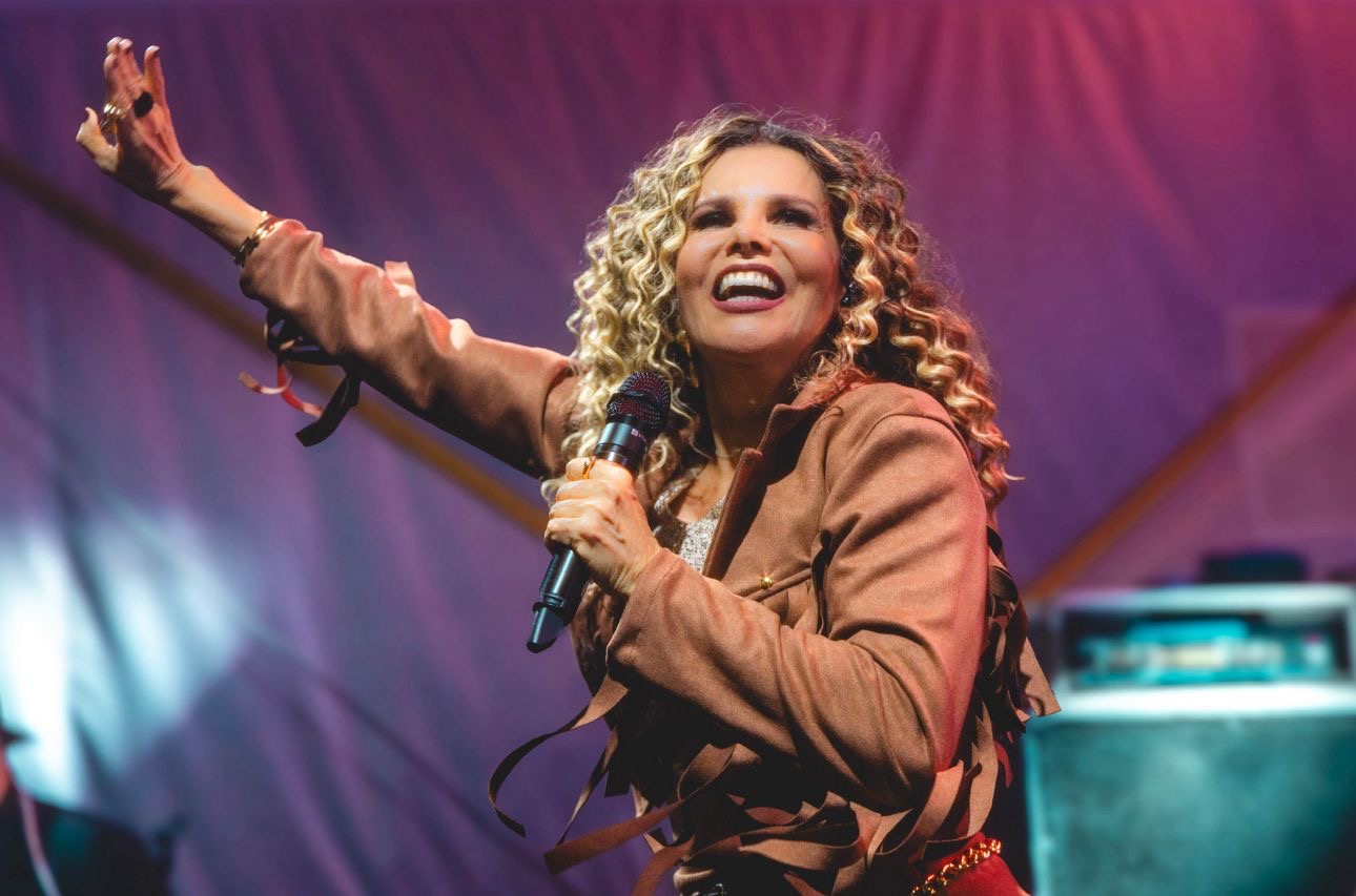 5ª Feijoada do Amor reúne Mudei de Nome, Márcia Freire, Batifun e DJ Lucas Bainco neste sábado