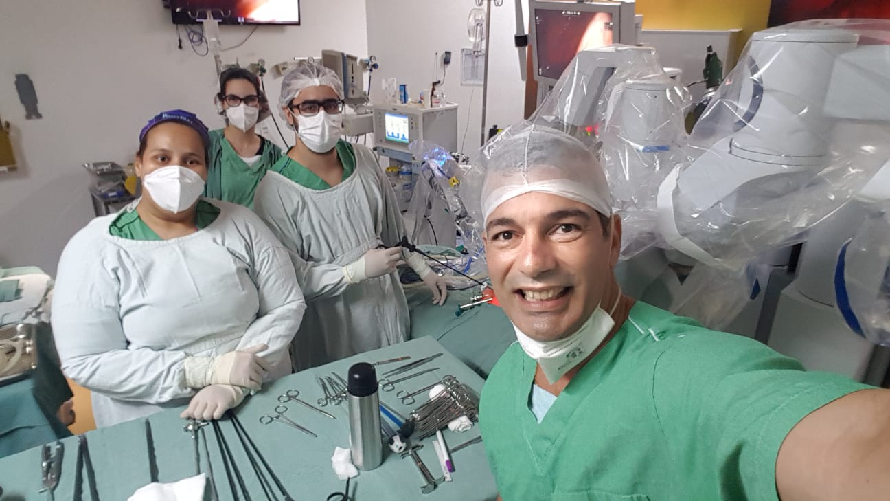 Cirurgia robótica amplia possibilidades no tratamento do câncer infantil