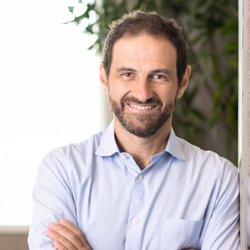 Summit de Negócios Made in Bahia recebe Caio Megale, economista-chefe da XP, para debate sobre economia e geopolítica