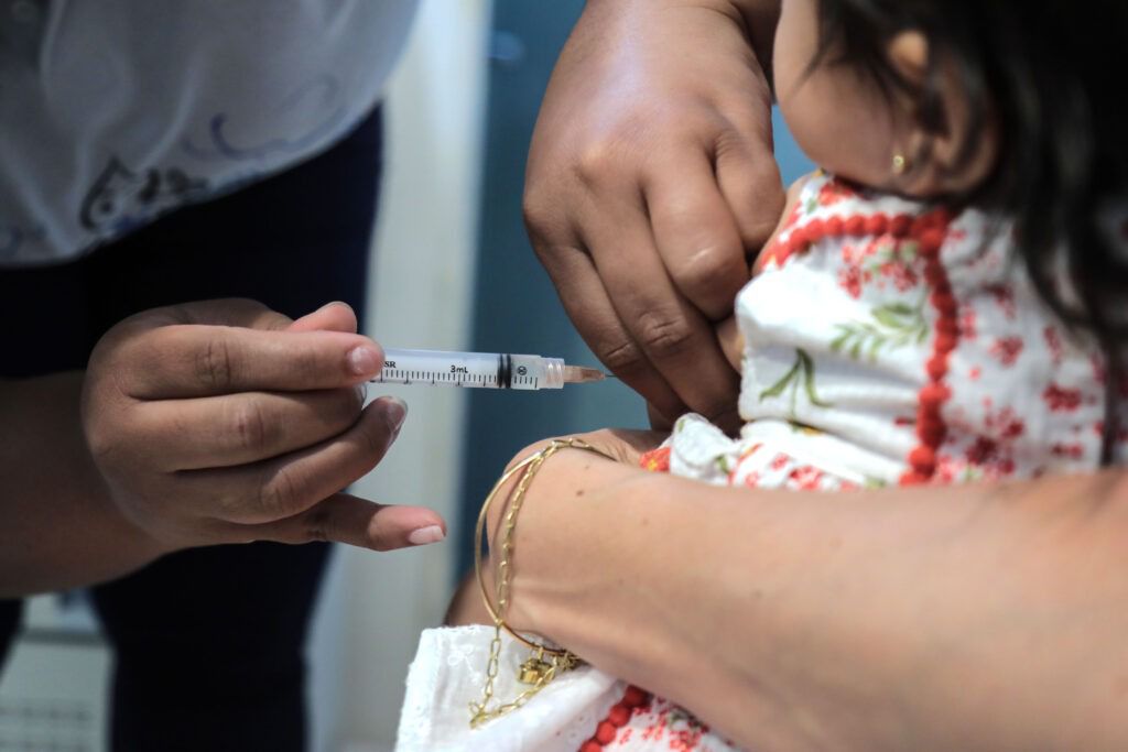 Campanha de Multivacinação para crianças e adolescentes será iniciada nesta segunda-feira (6) em Salvador