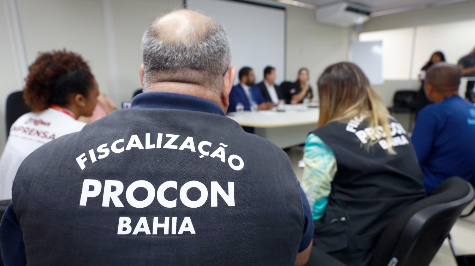 Governo do Estado deflagra operação para coibir venda de bebidas adulteradas em Salvador