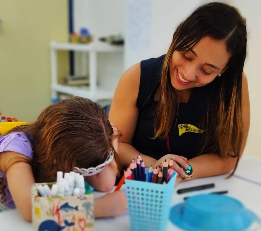 Educar na era digital: especialista aponta caminhos para reconectar crianças à aprendizagem