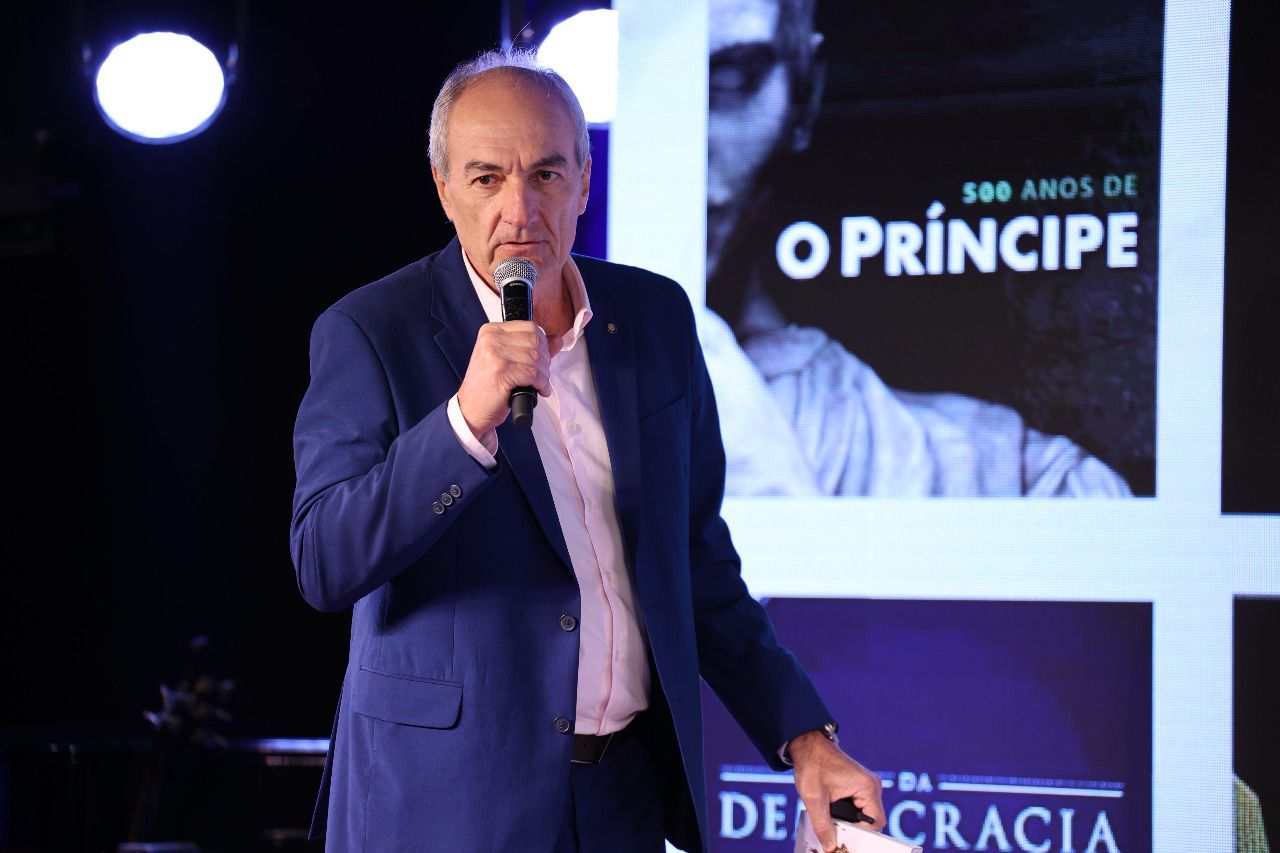 Paulo Cavalcanti lança “Inteligência Cidadã” e propõe uma nova forma de pensar o Brasil
