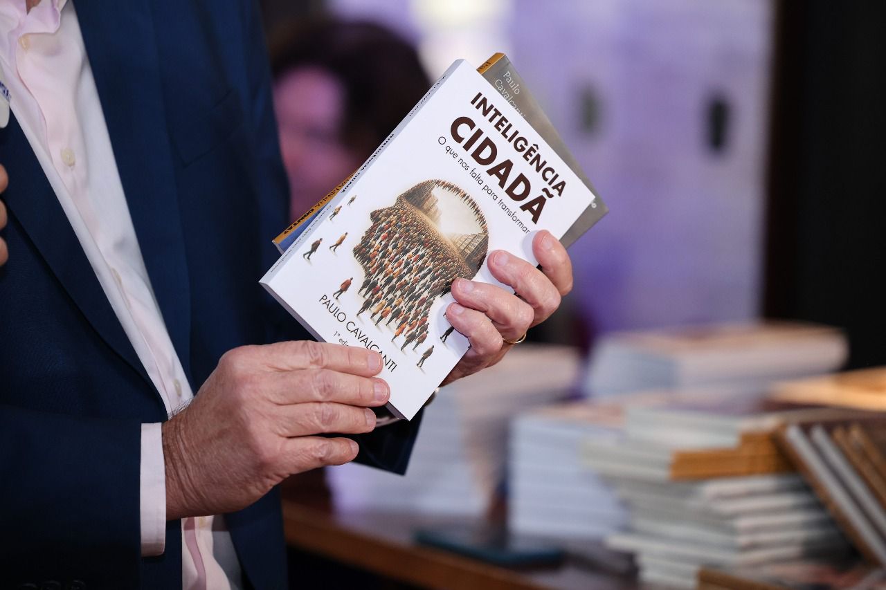 Paulo Cavalcanti lança “Inteligência Cidadã” e propõe uma nova forma de pensar o Brasil