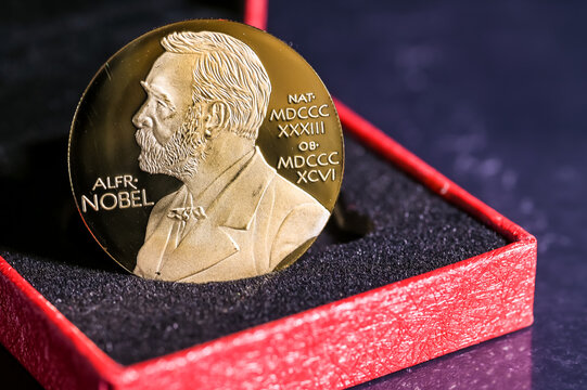 Nobel de Economia 2025 premia pesquisadores por estudos sobre o crescimento econômico impulsionado pela inovação