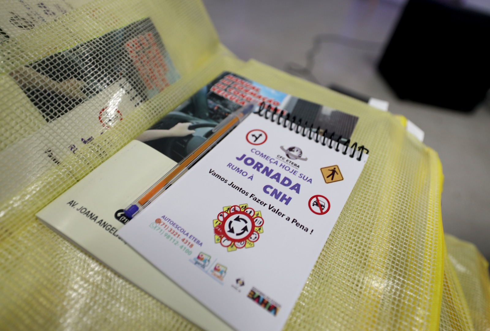 Estudantes da rede estadual participam da aula inaugural do programa CNH na Escola