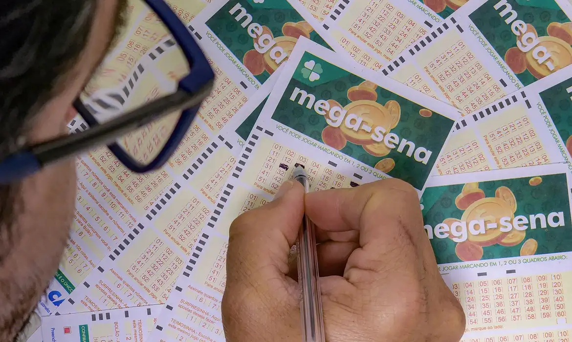 Mega-Sena acumula e prêmio principal sobe para R$ 48 milhões