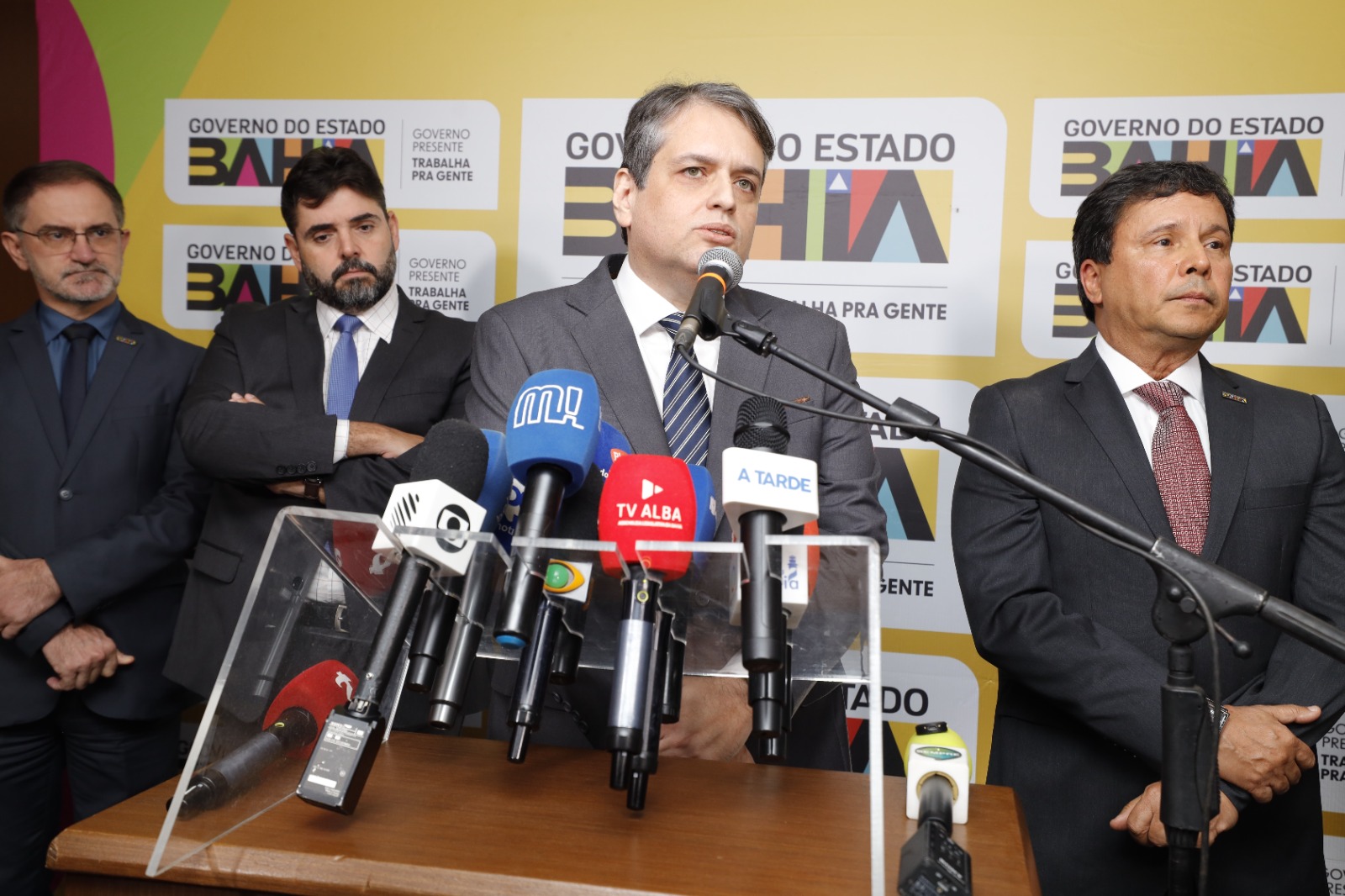 Governador anuncia titular da secretaria extraordinária para coordenar implantação da Ponte Salvador–Itaparica