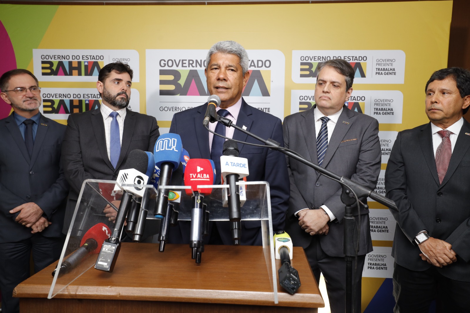 Governador anuncia titular da secretaria extraordinária para coordenar implantação da Ponte Salvador–Itaparica