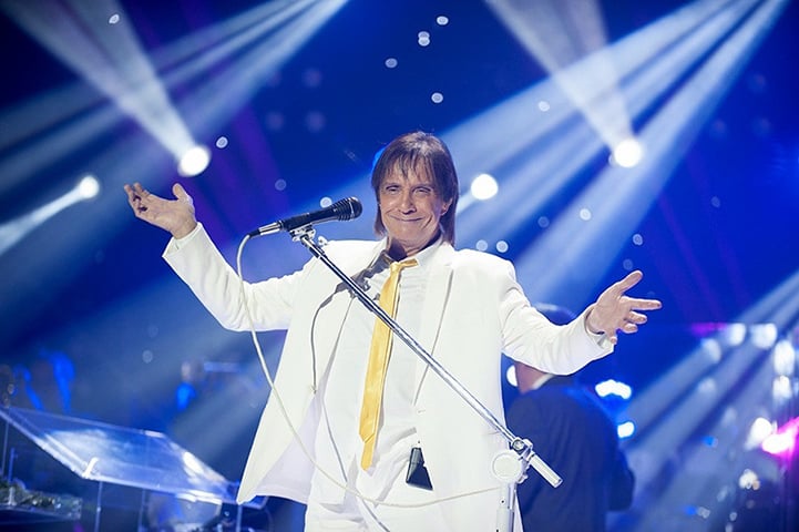Roberto Carlos encerra o Natal Luz 2025 com show gratuito em Salvador