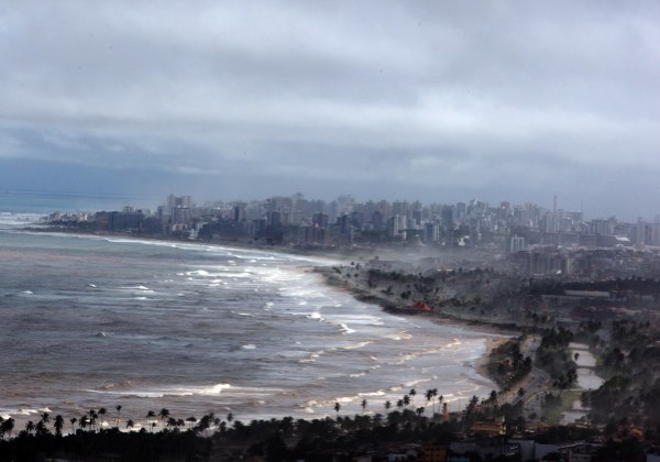 Inema emite alerta para chuvas intensas em diversas regiões da Bahia