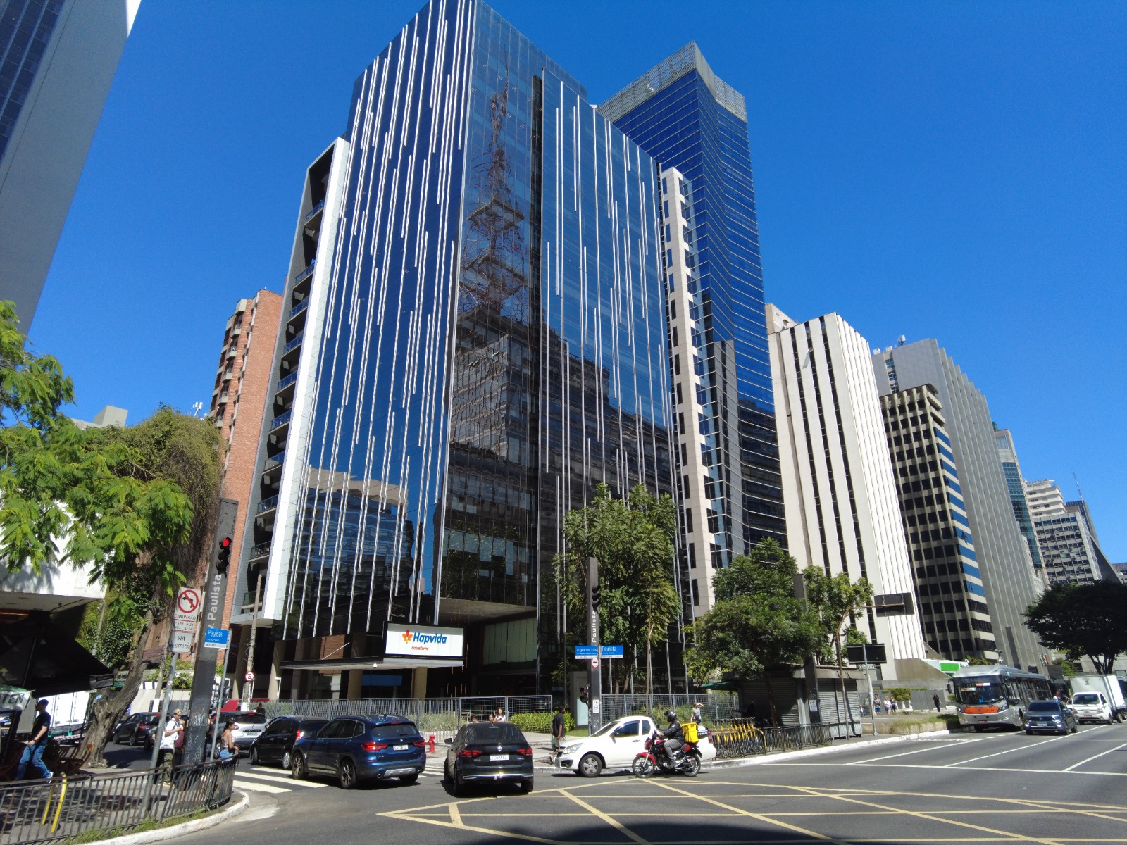 Hapvida mantém crescimento e amplia rede própria no 3T25