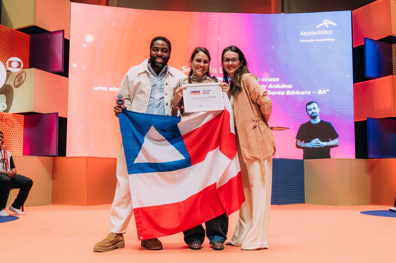 Professora de Santa Bárbara conquista 2º Lugar em Prêmio Nacional de Inovação STEAM