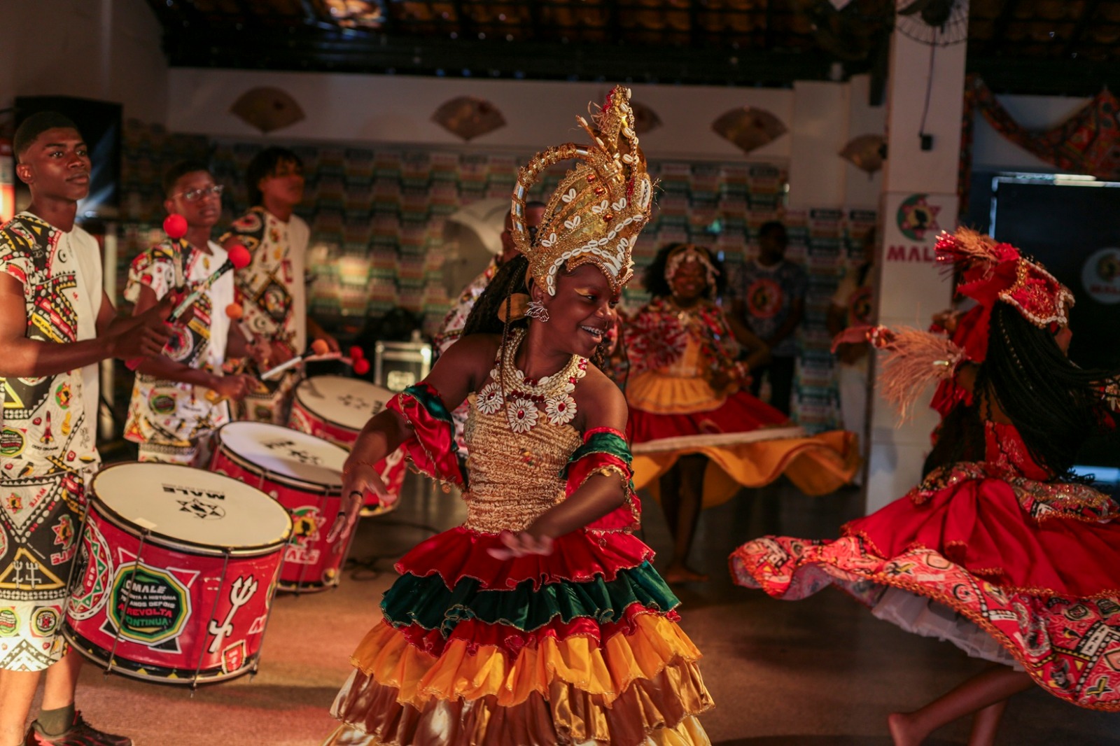 Salvador vive feriadão de alta movimentação com 119 mil turistas impulsionados pelo Capital Afro