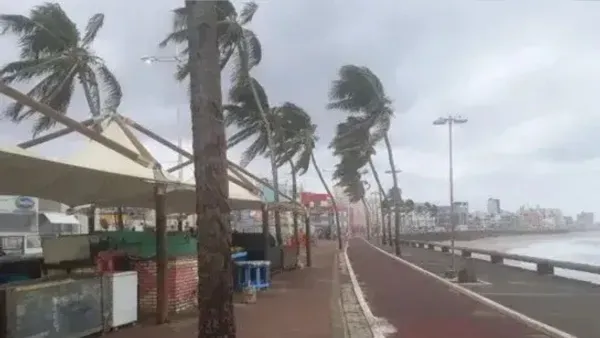 Chuva intensa em Salvador atinge quase toda a média de novembro em apenas uma hora